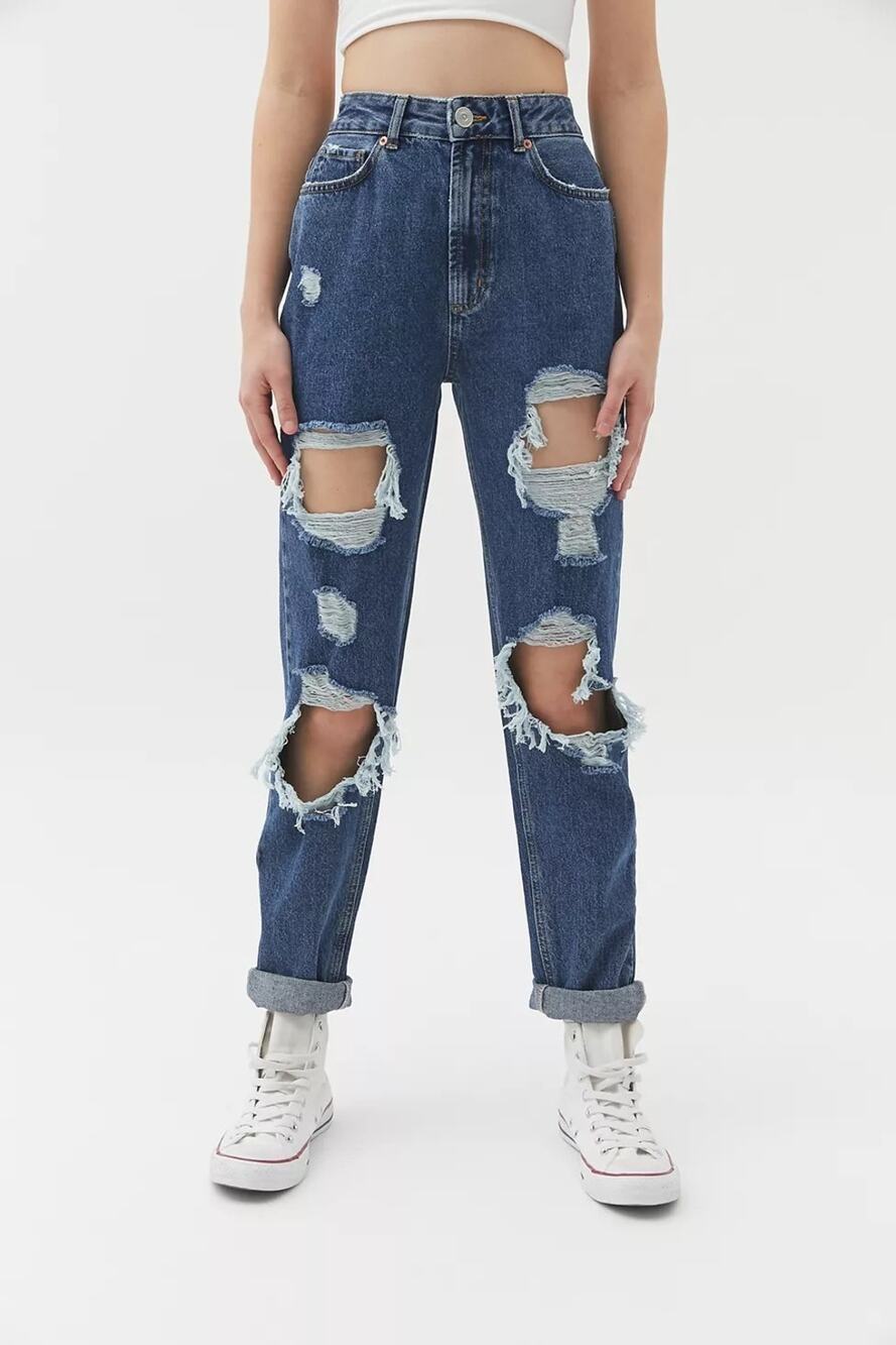 BDG Urban Outfitters Mom Jeans 26 High Rise Ripped Denim Y2K Distressed